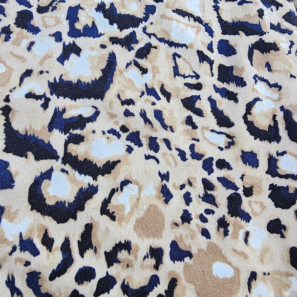 Vince Camuto Leopard Beige Print Skirt Stretch Jersey Lined Body Cone Fit Size S - Picture 9 of 9